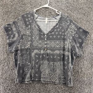 MTS medium green V-Neck short sleeve T-shirt